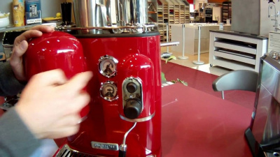 Кофеварка Artisan Espresso, красная 5KES2102EER Kitchenaid от магазина ЭЛМИ
